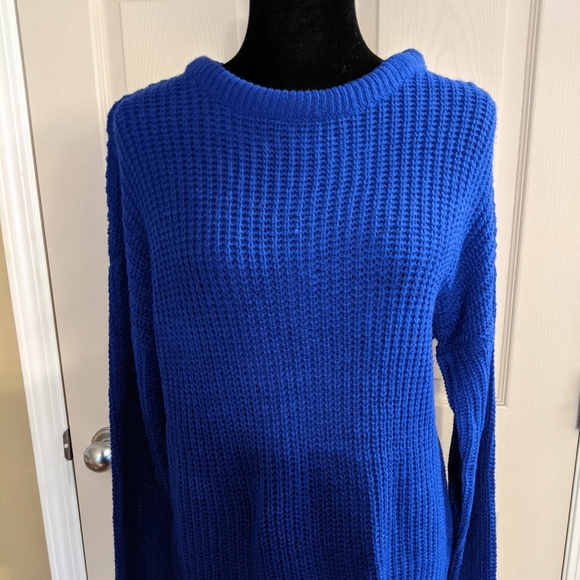 Blue knit sweater - Picture 2 of 3